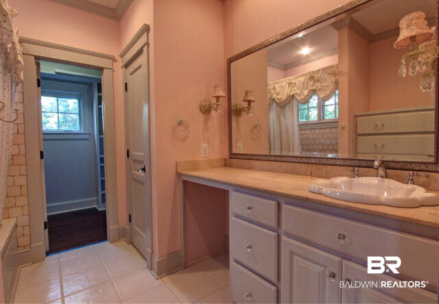 115 Oak Avenue Fairhope, AL 36532 - Photo 34 of 45 bathroom 3