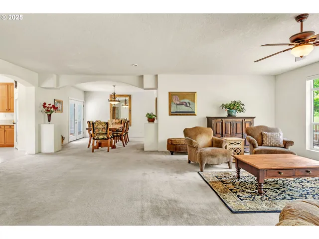 $679,000 | 453 Riverwood Lane, Oakland, OR 97462