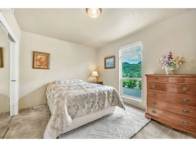 $679,000 | 453 Riverwood Lane, Oakland, OR 97462