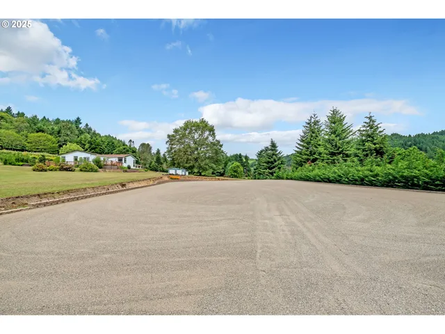 $679,000 | 453 Riverwood Lane, Oakland, OR 97462