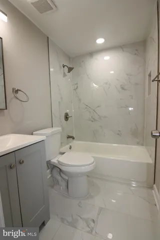 $2,150 | 1717 Fort Henry Court, Dumfries, VA 22026