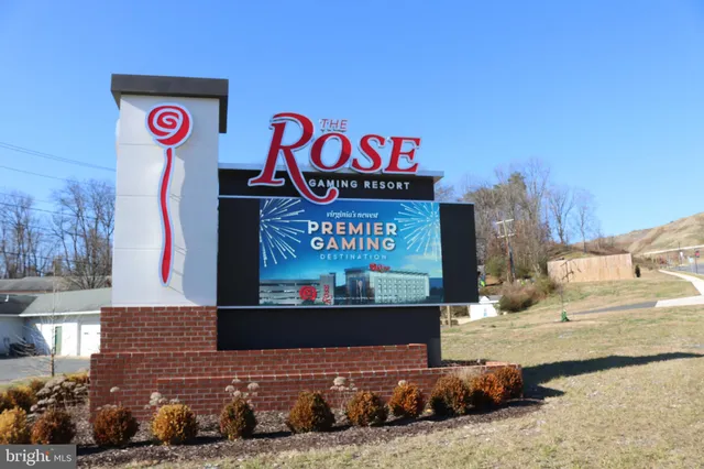 $2,150 | 1717 Fort Henry Court, Dumfries, VA 22026