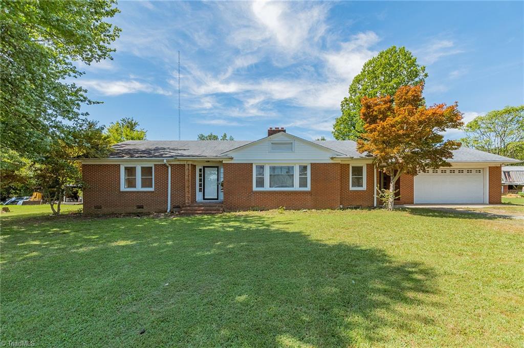 160 Hinkle Road Lexington, NC 27295 - Photo 1 of 39 Gallery Image 1