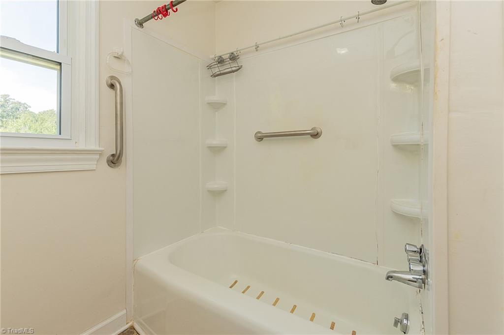160 Hinkle Road Lexington, NC 27295 - Photo 24 of 39 Gallery Image 24