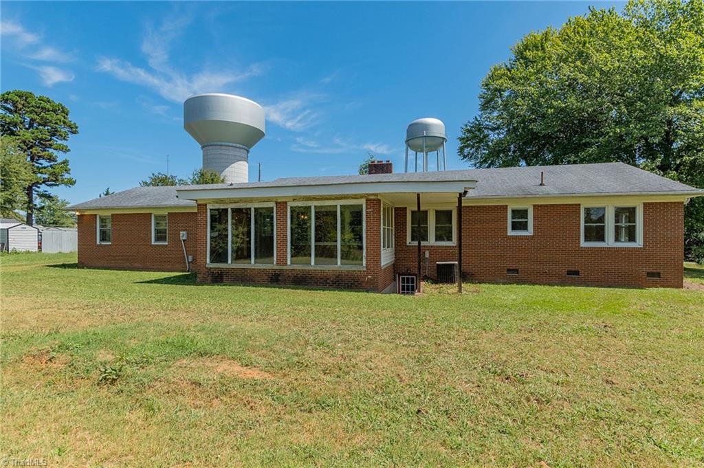 160 Hinkle Road Lexington, NC 27295 - Photo 35 of 39 Gallery Image 35