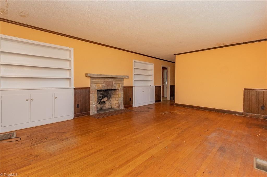 160 Hinkle Road Lexington, NC 27295 - Photo 8 of 39 Gallery Image 8