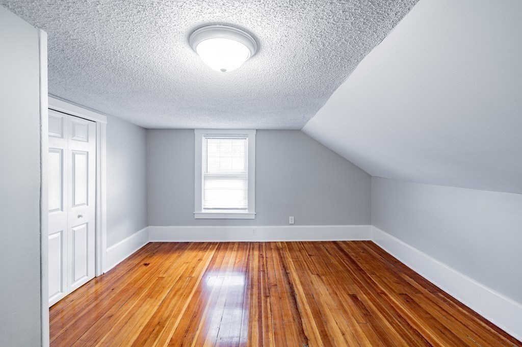 797 White Street Springfield, MA 01108 - Photo 13 of 18