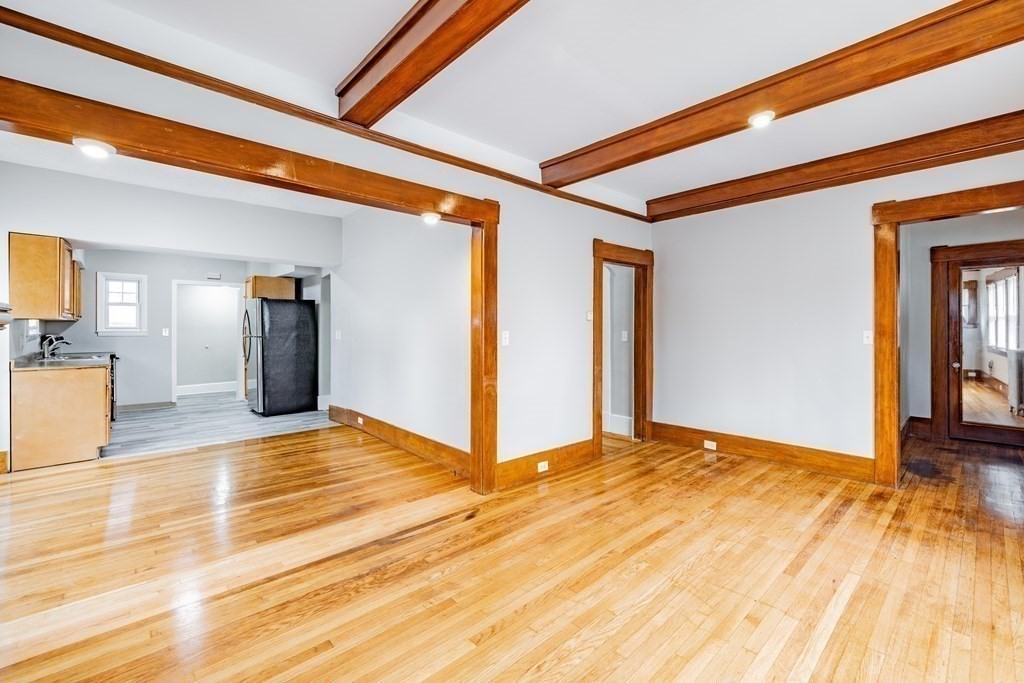 797 White Street Springfield, MA 01108 - Photo 5 of 18