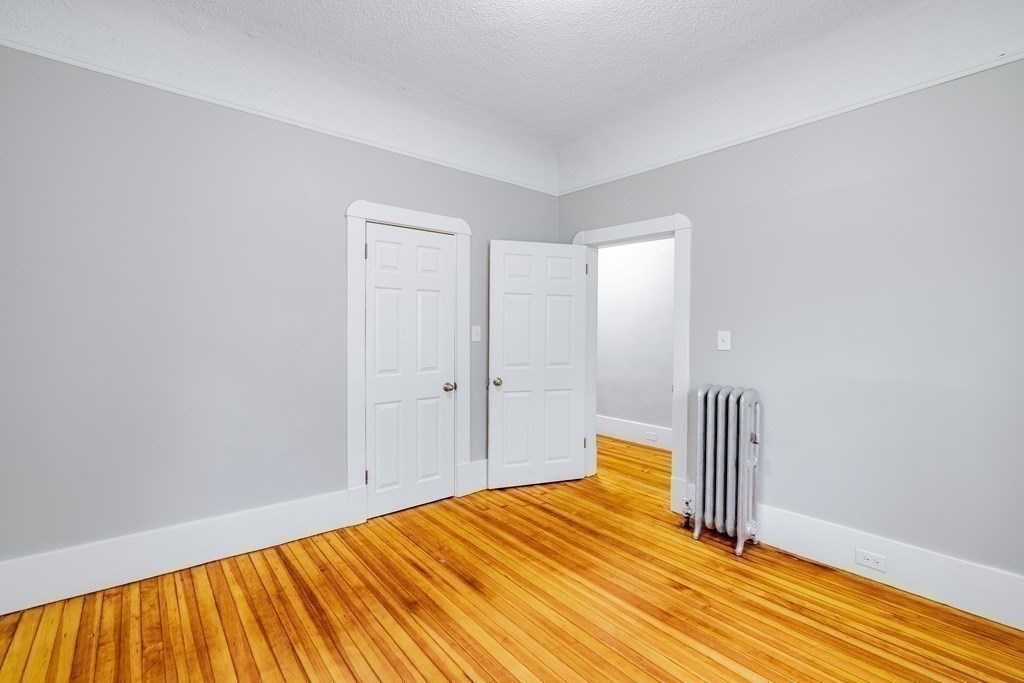 797 White Street Springfield, MA 01108 - Photo 9 of 18