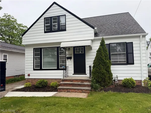 $2,450 | 29103 Barjode Road, Willowick, OH 44095