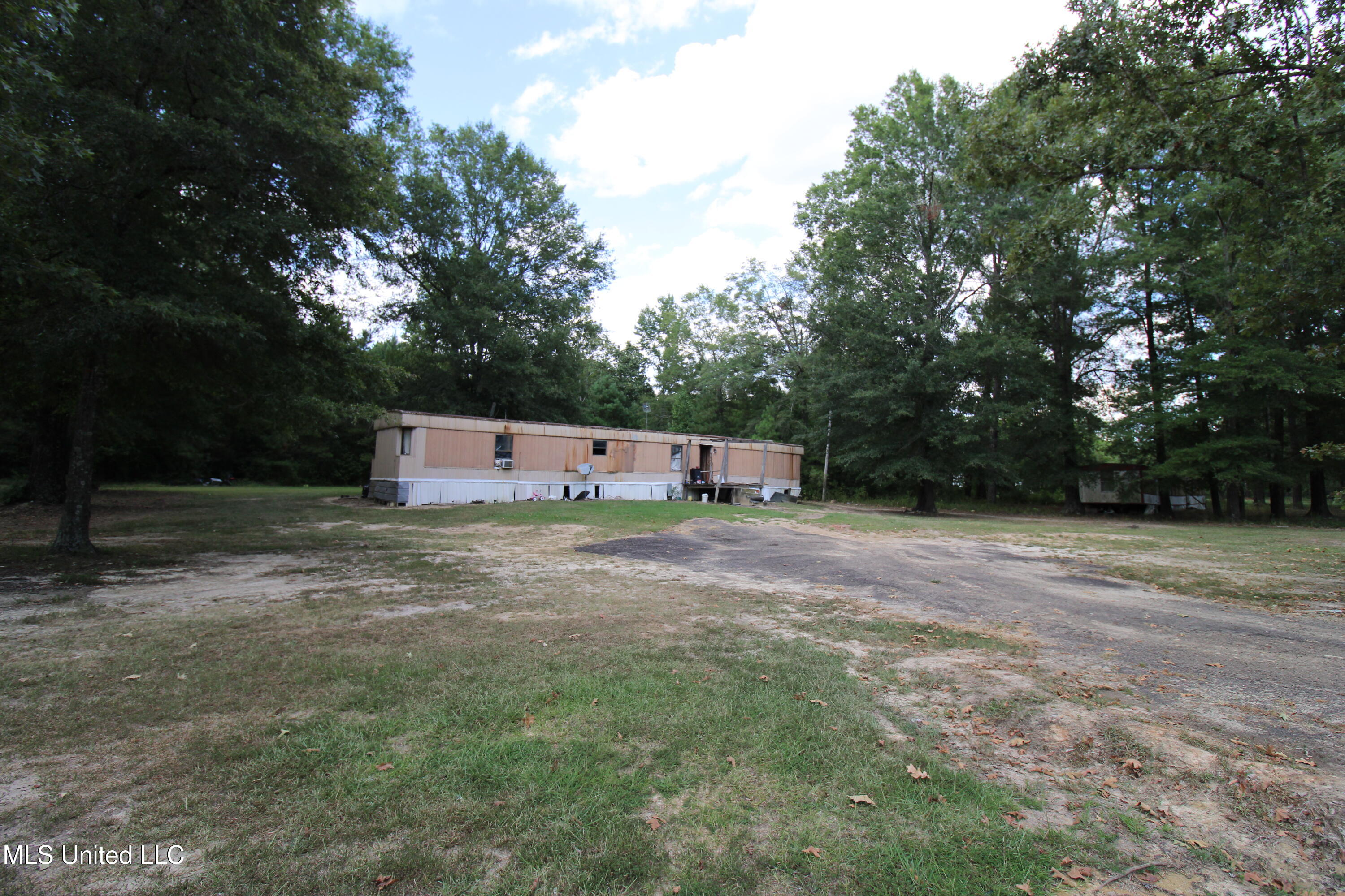 1603 Holly Bush Road Pelahatchie, MS 39145 - Photo 6 of 7 IMG_1221