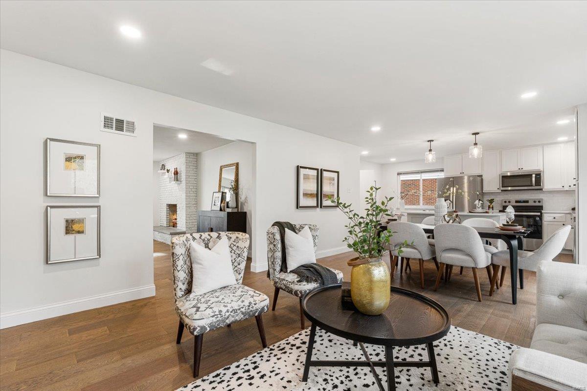 4615 Valmeyer Drive St. Louis, MO 63128 - Photo 14 of 53