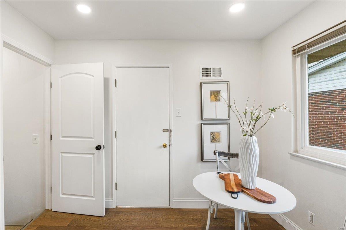 4615 Valmeyer Drive St. Louis, MO 63128 - Photo 20 of 53