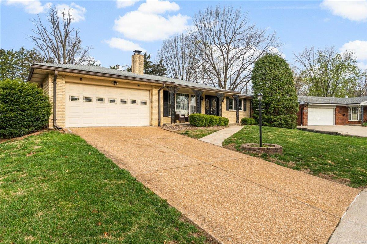 4615 Valmeyer Drive St. Louis, MO 63128 - Photo 2 of 53