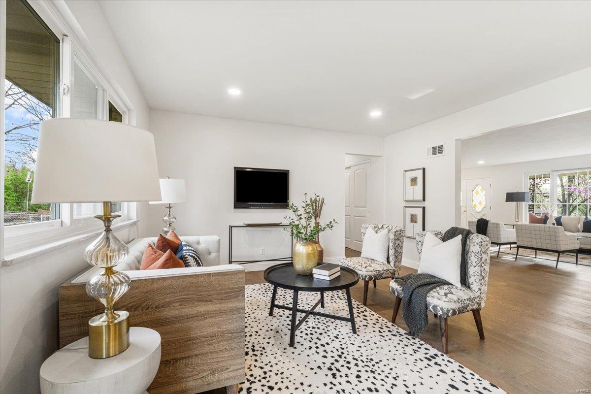 4615 Valmeyer Drive St. Louis, MO 63128 - Photo 22 of 53