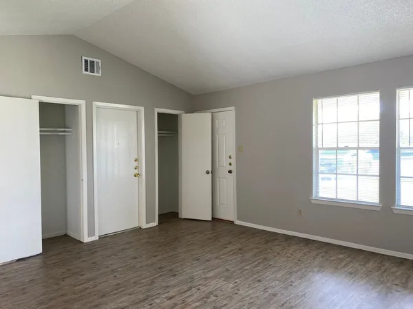 $1,550 | 510 Willowbend Cove, Round Rock, TX 78664