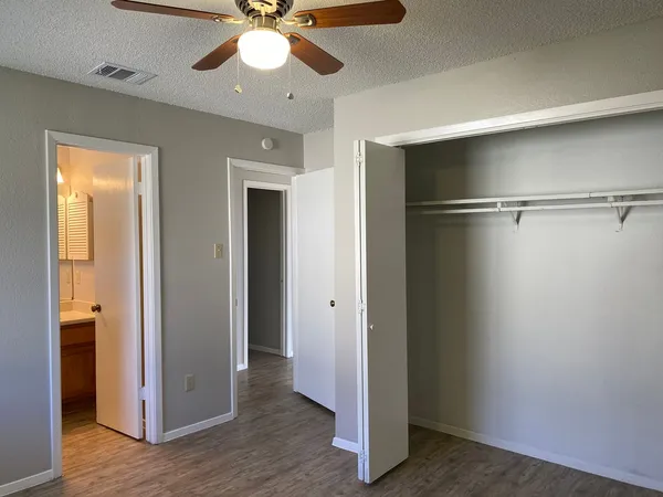 $1,550 | 510 Willowbend Cove, Round Rock, TX 78664