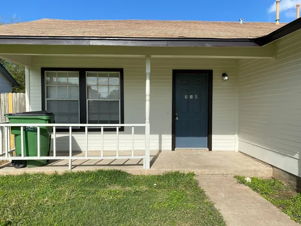 $1,550 | 510 Willowbend Cove, Round Rock, TX 78664