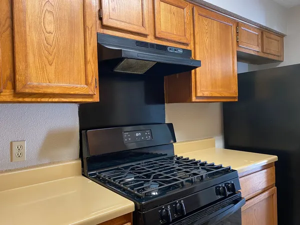 $1,550 | 510 Willowbend Cove, Round Rock, TX 78664