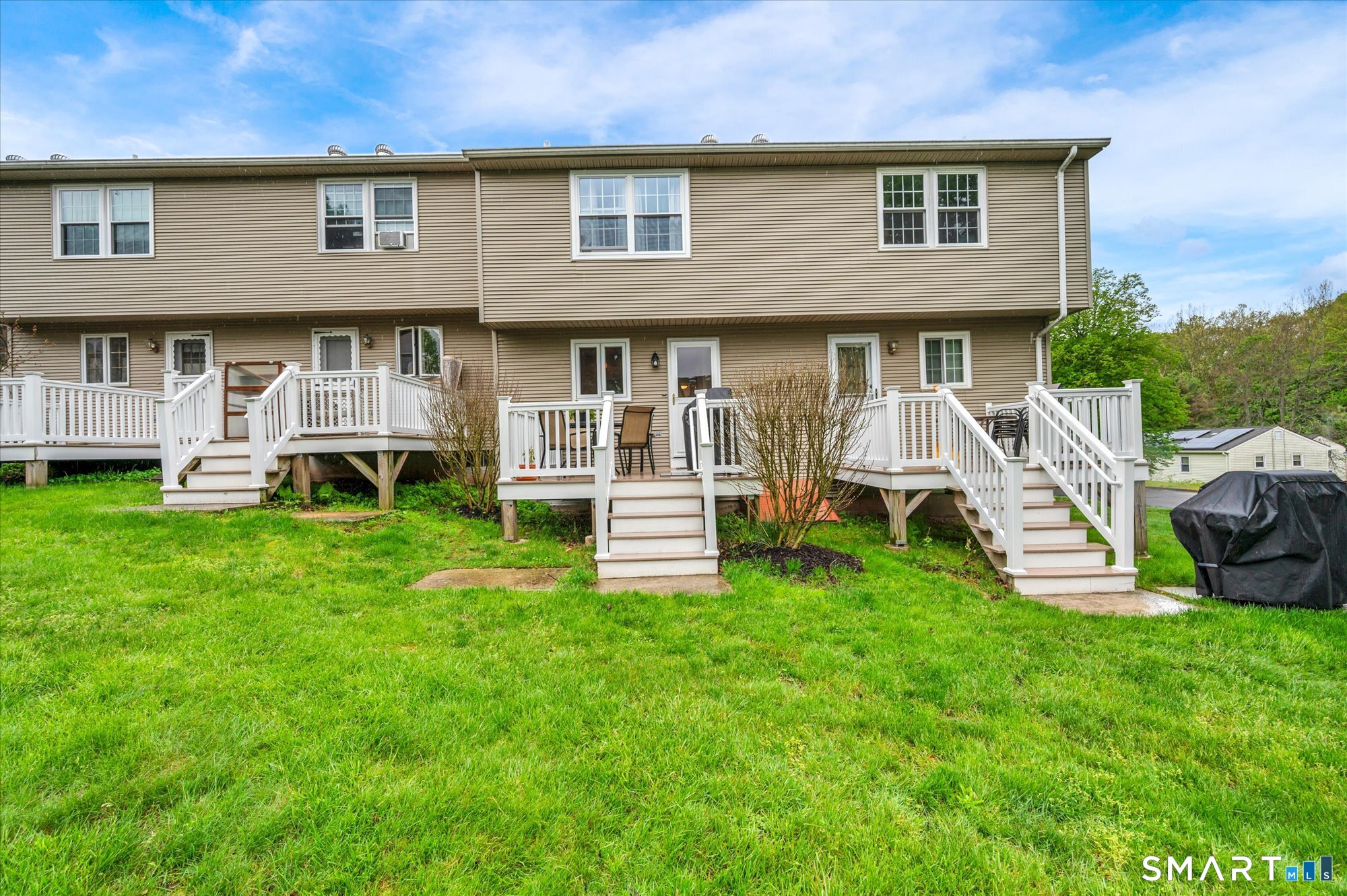 8 Countryside Lane, Unit 5 Middletown, CT 06457 - Photo 3 of 31