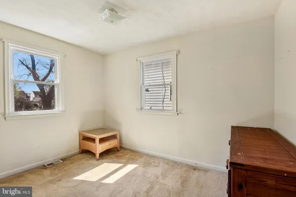 $300,000 | 9881 Lyon Avenue, Laurel, MD 20723