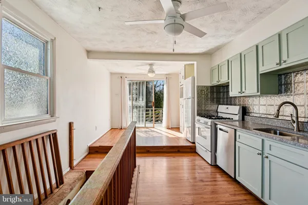 $300,000 | 9881 Lyon Avenue, Laurel, MD 20723