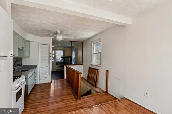 $300,000 | 9881 Lyon Avenue, Laurel, MD 20723