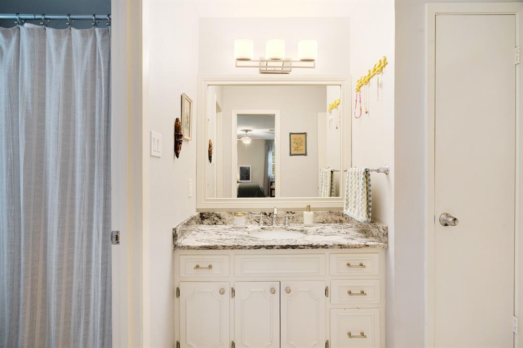 2745 Simpson Street Paris, TX 75460 - Photo 14 of 20