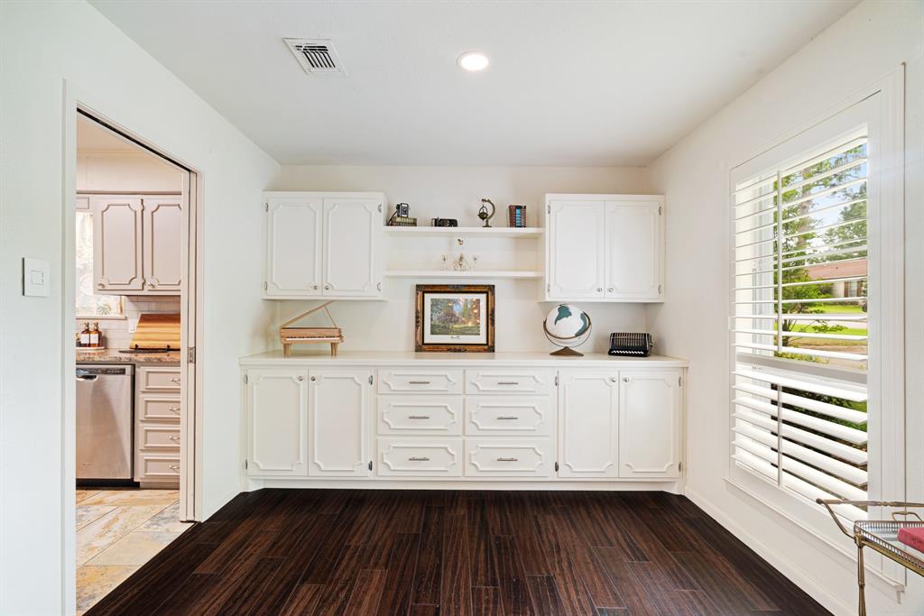 2745 Simpson Street Paris, TX 75460 - Photo 5 of 20