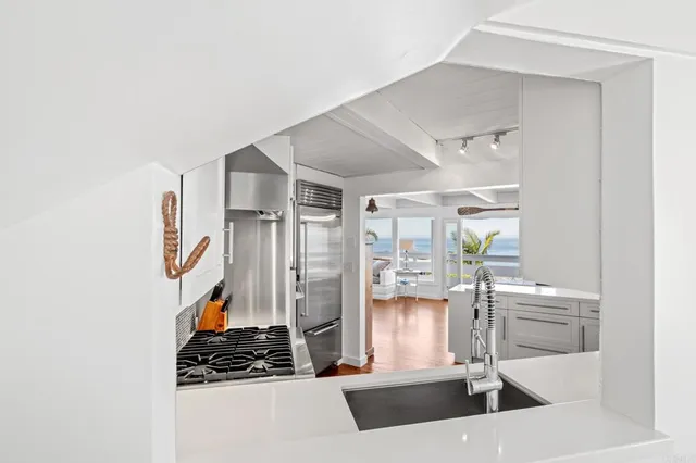 $5,189,000 | 1641 Crespo Drive, La Jolla, CA 92037