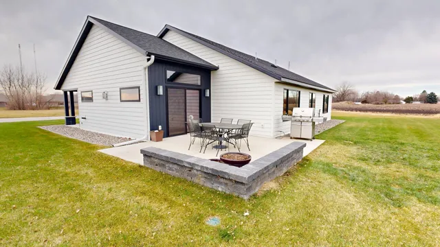 $465,000 | 1824 Shady Lane Northeast, Willmar, MN 56201