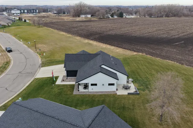 $465,000 | 1824 Shady Lane Northeast, Willmar, MN 56201