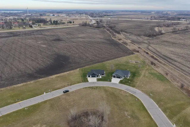 $465,000 | 1824 Shady Lane Northeast, Willmar, MN 56201