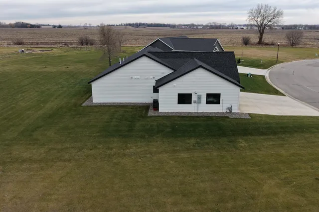 $465,000 | 1824 Shady Lane Northeast, Willmar, MN 56201