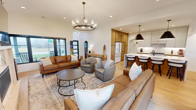 $465,000 | 1824 Shady Lane Northeast, Willmar, MN 56201