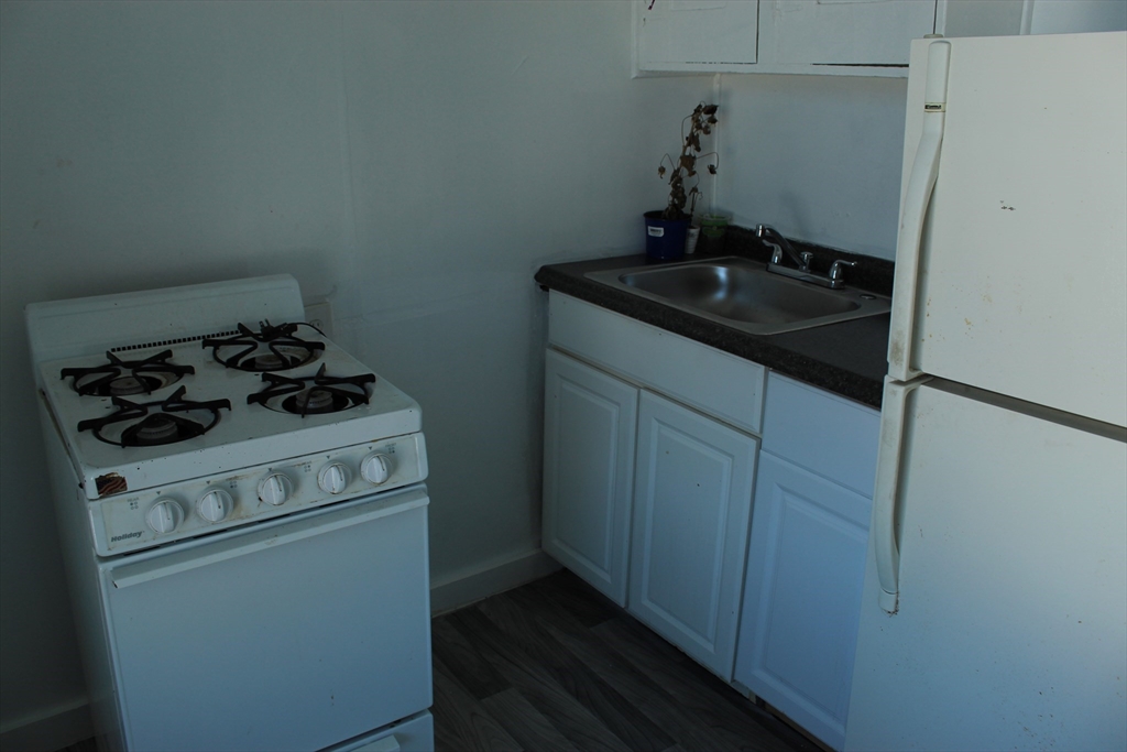 223 Morgan Street Fall River, MA 02721 - Photo 11 of 11