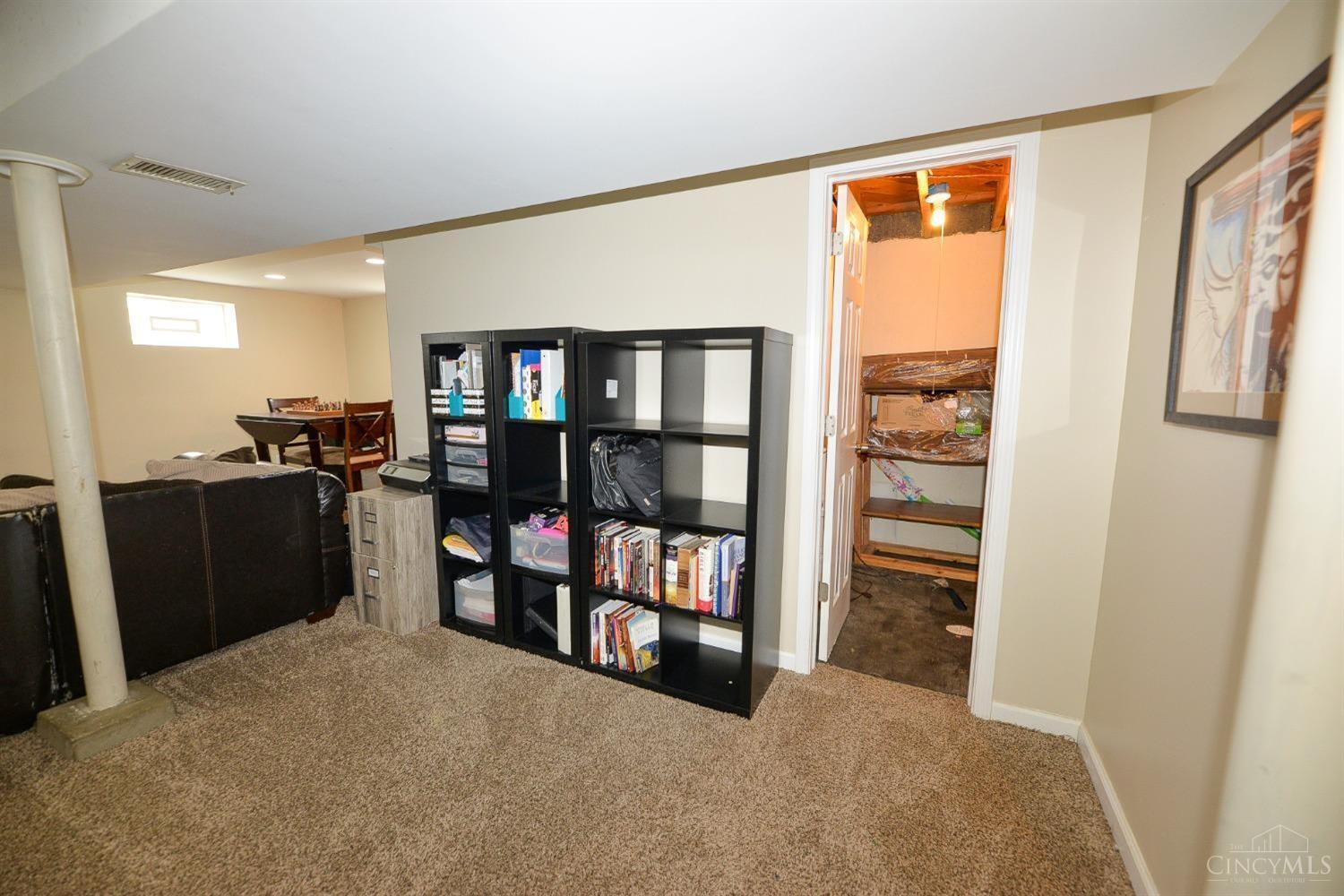 3363 Alexis Road Cincinnati, OH 45239 - Photo 38 of 48
