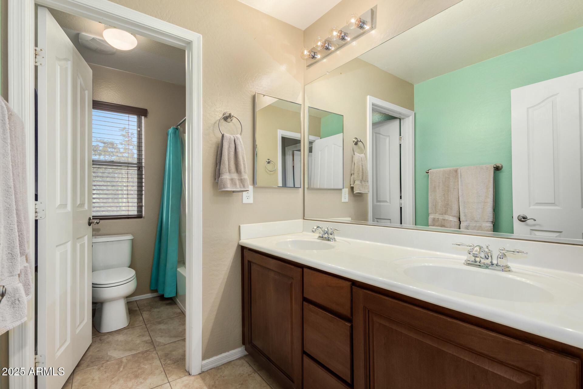 3246 East Ivanhoe Street Gilbert, AZ 85295 - Photo 29 of 46 Upstairs bathroom