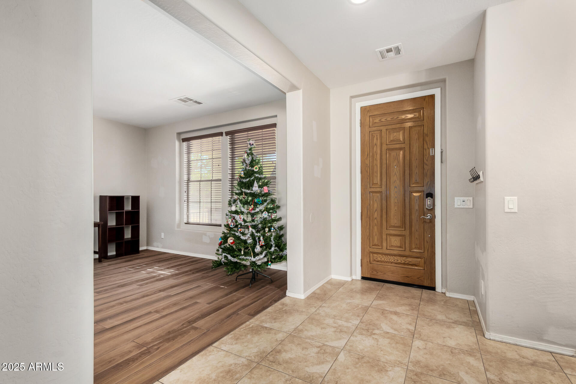 3246 East Ivanhoe Street Gilbert, AZ 85295 - Photo 4 of 46 Entryway