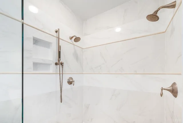 $979,000 | 1420 West Crossing Drive, Forest, VA 24551