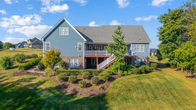 $979,000 | 1420 West Crossing Drive, Forest, VA 24551