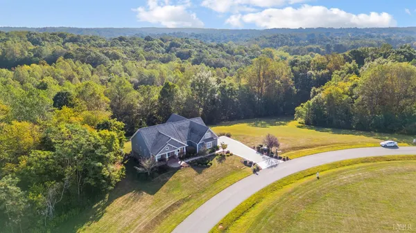 $979,000 | 1420 West Crossing Drive, Forest, VA 24551