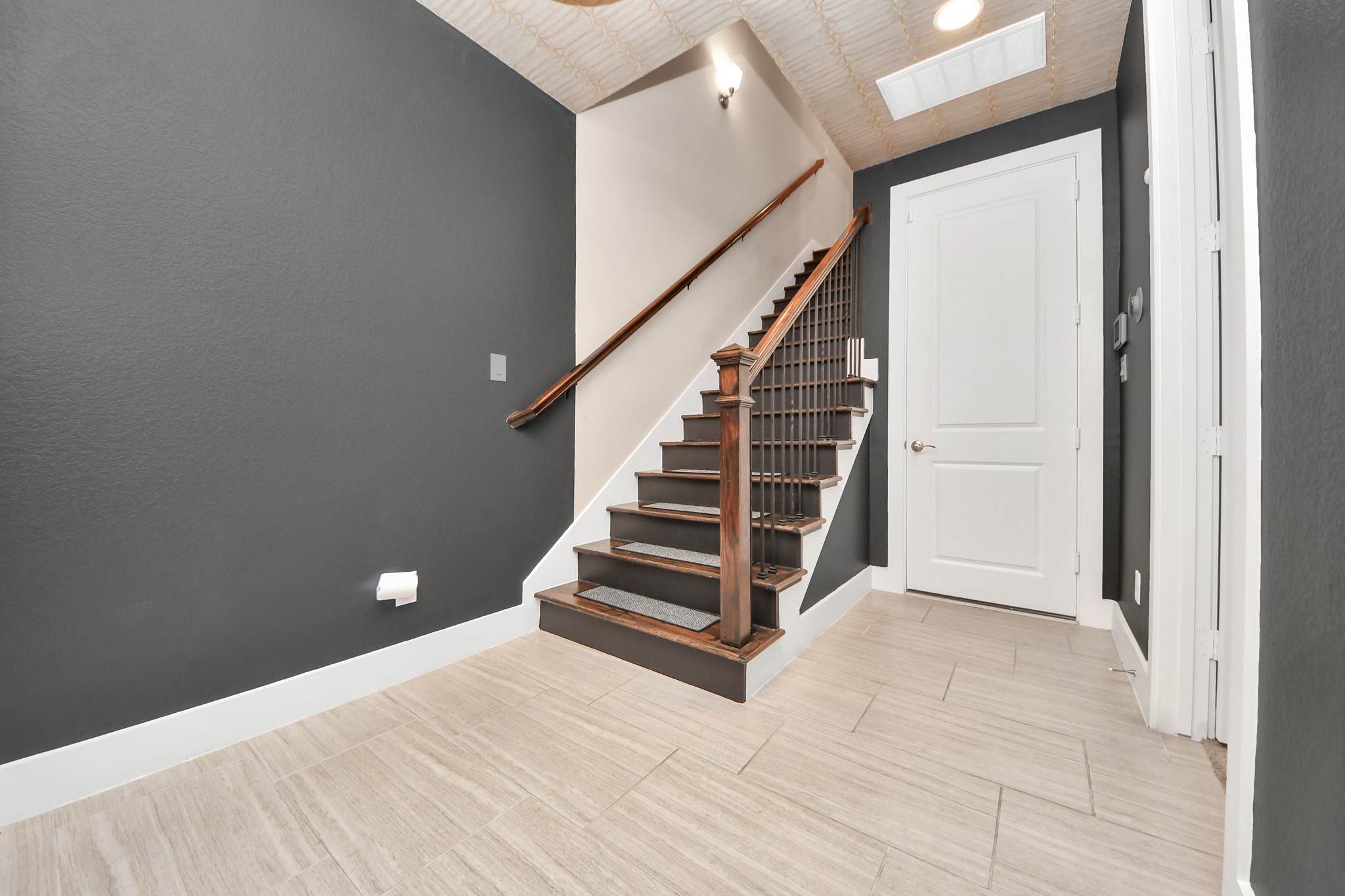 2704 Freund Street Houston, TX 77003 - Photo 9 of 45 a view of entryway and hall with wooden floor