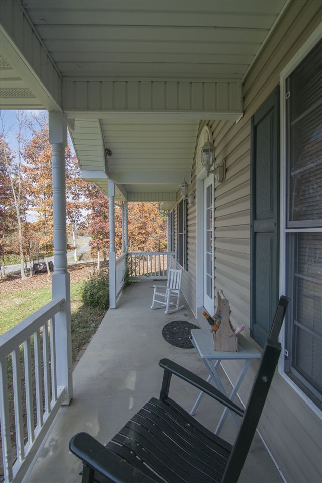 1082 Loop Road Elkton, VA 22827 - Photo 4 of 14 Gallery Image 4