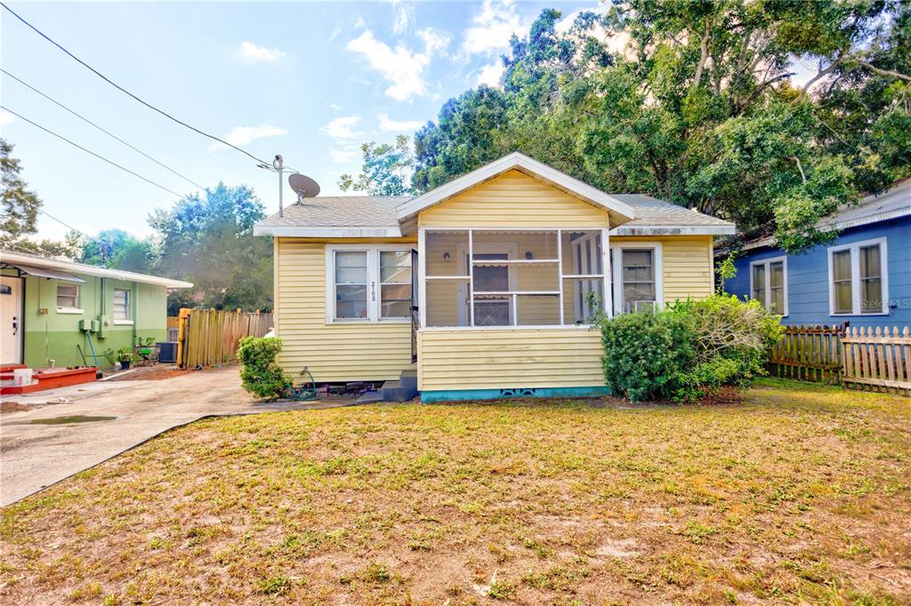 2108 West St Louis Street Tampa, FL 33607 - Photo 1 of 1 a view of a house with a yard