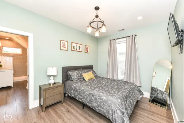 $1,800 | 1242 South Talbott Street, Indianapolis, IN 46225