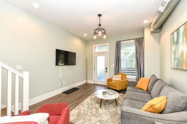 $1,500 | 1242 South Talbott Street, Indianapolis, IN 46225