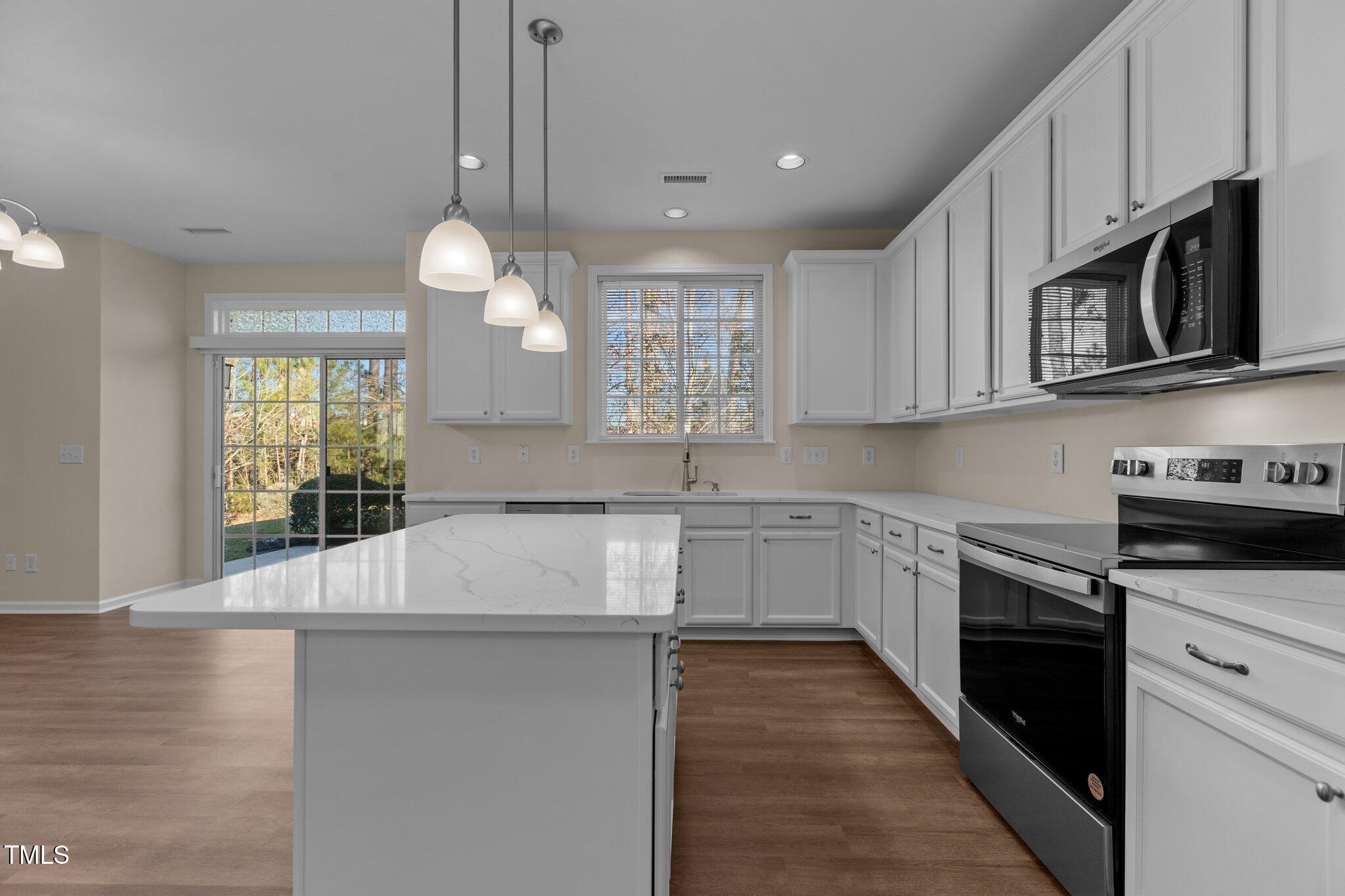 520 Emerald Downs Road Cary, NC 27519 - Photo 6 of 31 20-web-or-mls-IMGL9775