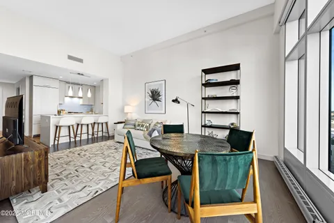 $7,300 | 20 Melrose Terrace, Unit 601, Long Branch, NJ 07740