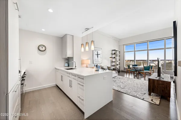 $7,300 | 20 Melrose Terrace, Unit 601, Long Branch, NJ 07740